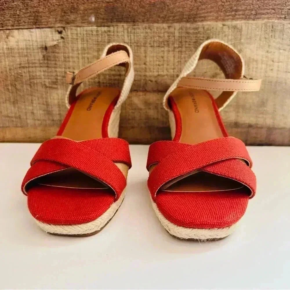 NWOT Lucky Brand Maeylee Espadrille Wedge Sandals